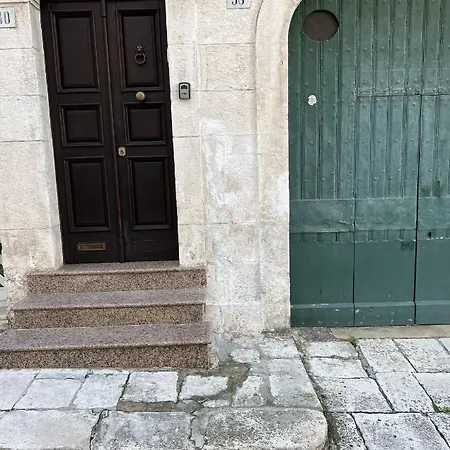 Palazzo Giannotte & * Ostuni